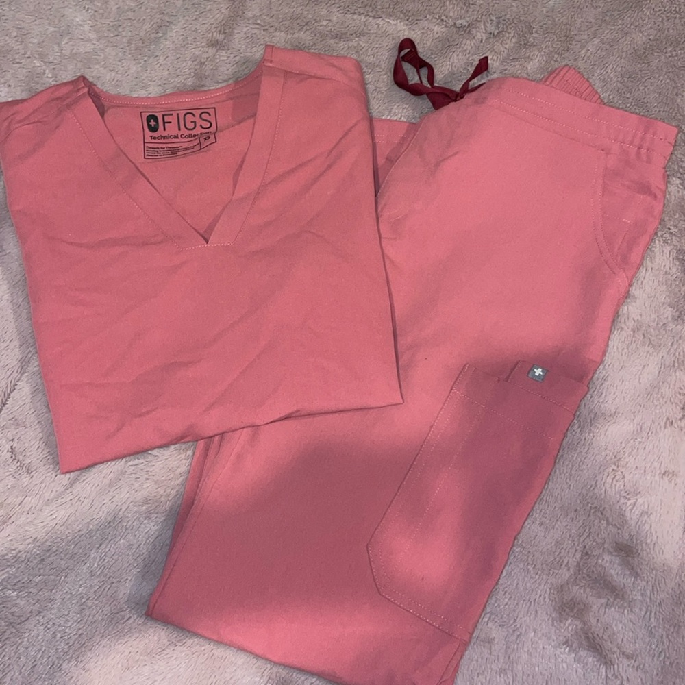 Figs scrubs color Quartz